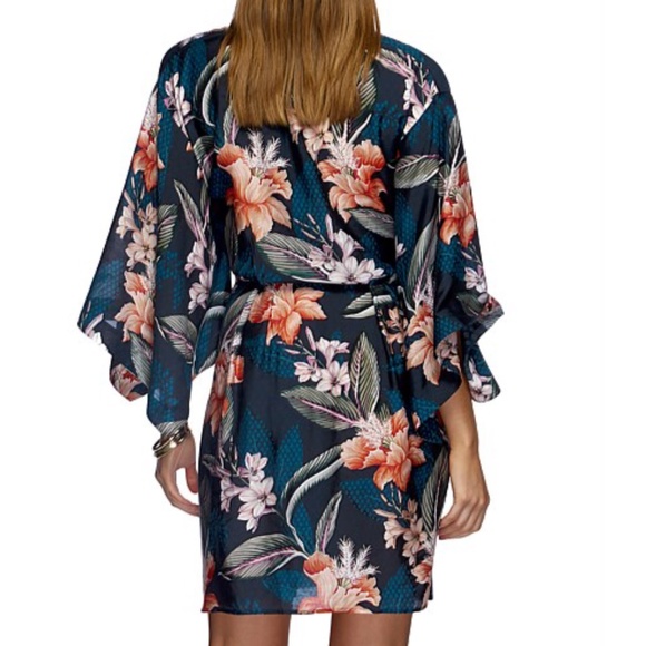 JETS size S Serendipity kaftan/cover up, tropical print on blue background BNWT - Picture 6 of 12